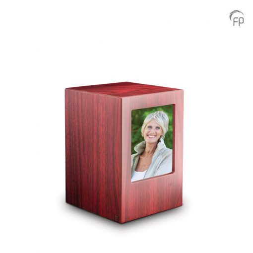 wooden urn with foto mahogany wooden urn with foto mahogany